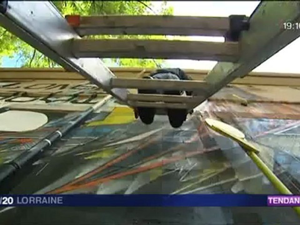 grapheur de façades - Ancienne école Normale Nancy - 31-07-2012 - Soir