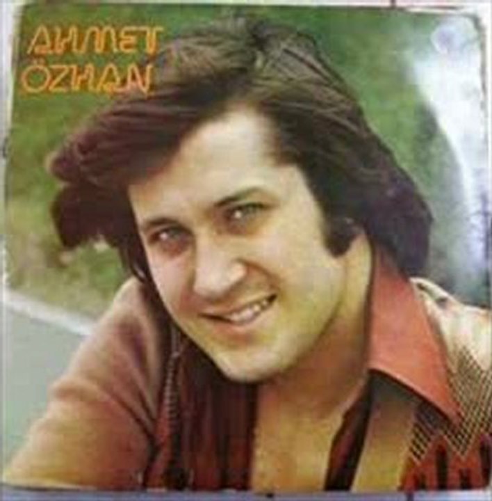 Ahmet  ÖZHAN       "Seni Ne Çok Sevdiğimi Söylesem De Bilemezsin "