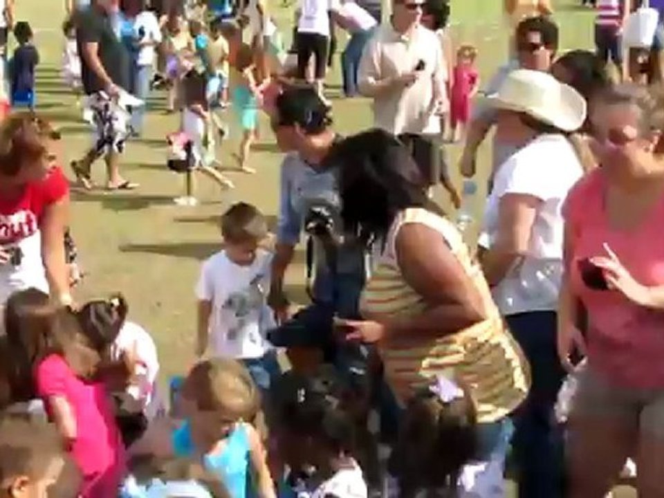 Easter 2011 Egg Hunt in Tamarac Florida