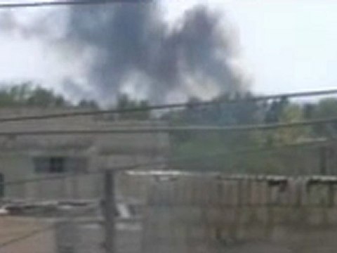 Syria فري برس ريف دمشق ديرالعصافير لحظة سقوط القنابل 5_8_2012 Damascus