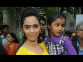 Mallika Sherawat Meets CPAA Patients