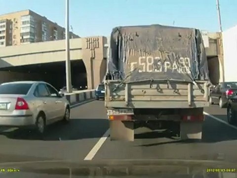 Chariot russe sur l'autoroute