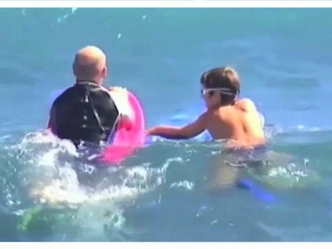 L'attaque de requins à La Réunion - en moins de 3 minutes