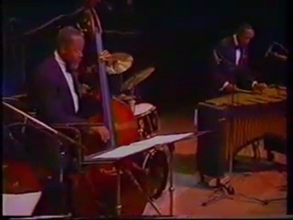 Modern Jazz Quartet - "Round Midnight" ,un must ...