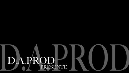 LIVRE EN PATURE: (Clip intégral) coincé à subir l'odeur de certains, BEURK!!