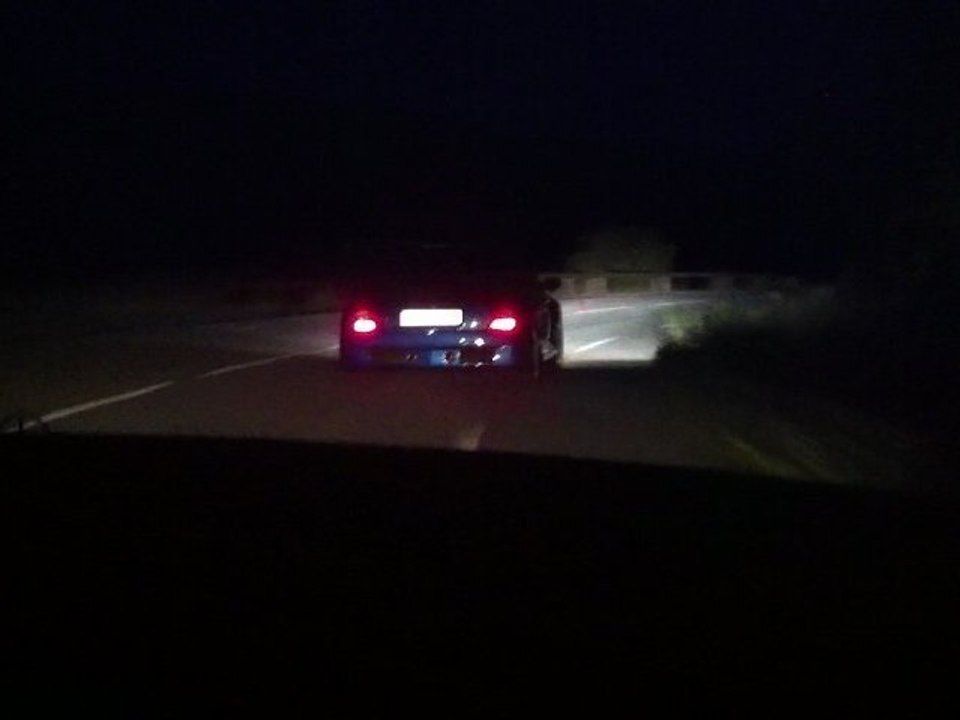 Clio V6 & 500E V8 dans la montée du Mai.