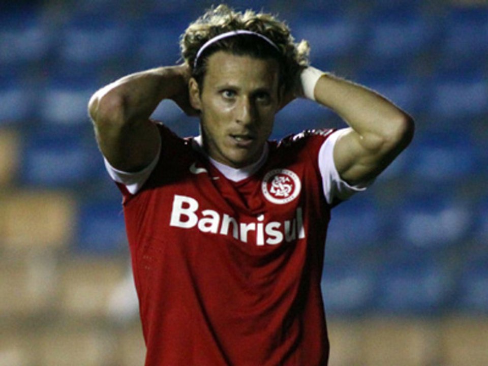 L'énorme occasion gâchée par Diego Forlan !