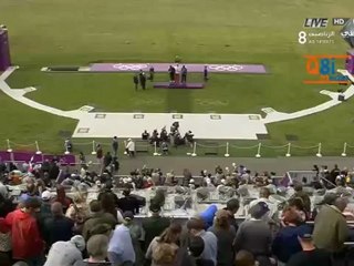 لحظة تتويج البطل الكويتي فهيد الديحاني بالميدالية البرونزية