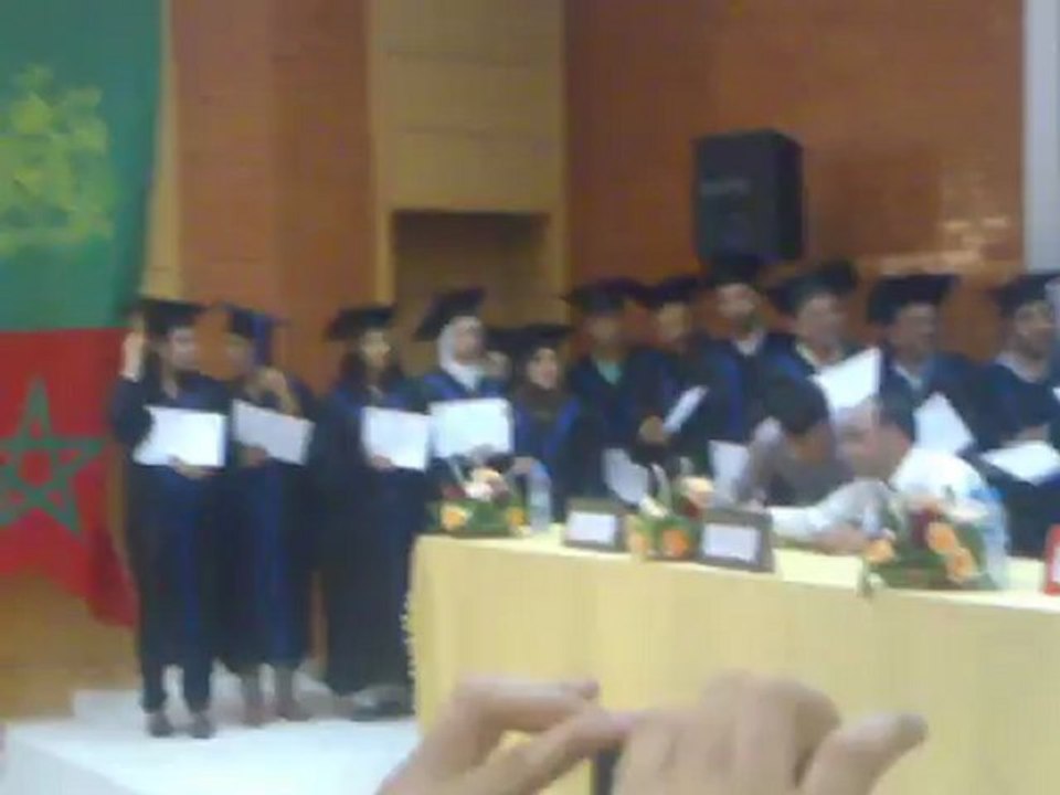 حفل الاحتفاء بخريجي الاجازة المهنية باسفي الفوج الاول...جزء2