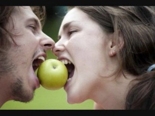 Gronigo et cie   Je croque une pomme