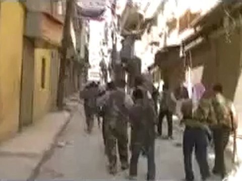 Syria فري برس انتشار عناصر كتيبة عمرو بن العاص في حي صلاح الدين 5 8 2012