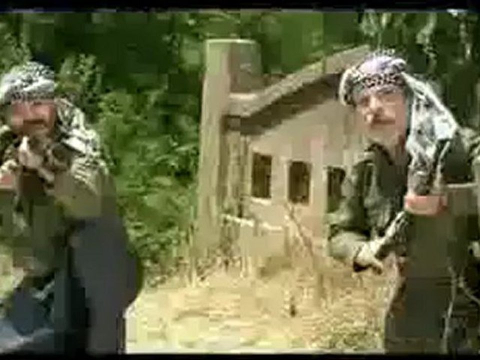 Arif Nazım - Taşları Bağlamışlar Köpekler Serbest - izle indir paylaş2