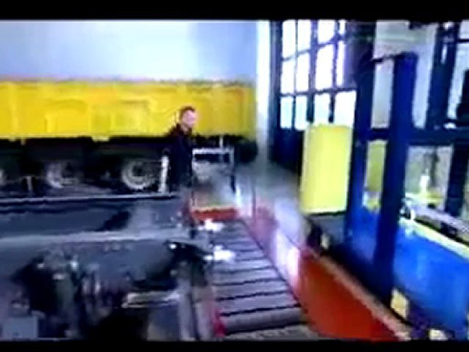 Mercedes Aksaray kamyon fabrikası