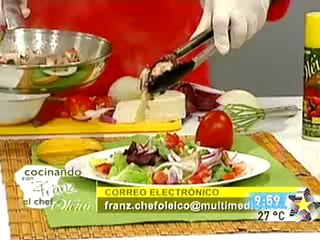 Chef franz cocina ensalada con pulpo