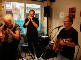 concert de "Roots again" au bar "Le Saint-Jacques", à Cubjac (Dordogne)