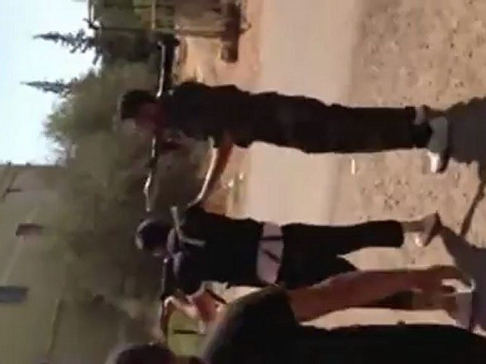 Syria فري برس اشتباكات بين الجيش الحر وكتائب الاسد في بصر الحرير 7 8 2012 ج4