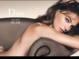 Hollywood Hot – Natalie Portman Goes Naked For An Ad