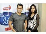 Bollywood Gossip - Salman Khan Won't Promote Ek Tha Tiger In Small Cities