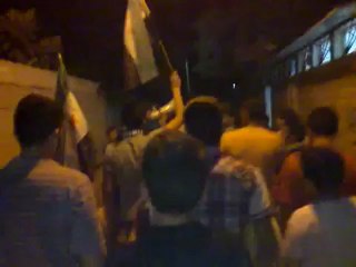Syria فري برس حماة  المحتلة حي الكرامة -مسائية تجوب الحي  6_8_2012