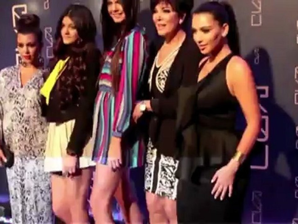 Kim Kardashian zeigt ihren Bikini-Body auf sexy Unterwasser-Schnappschüssen