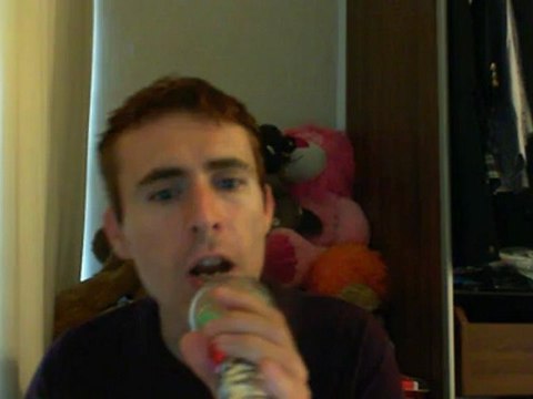 Wiwi égratigne plus jamais seul d'Antony Day