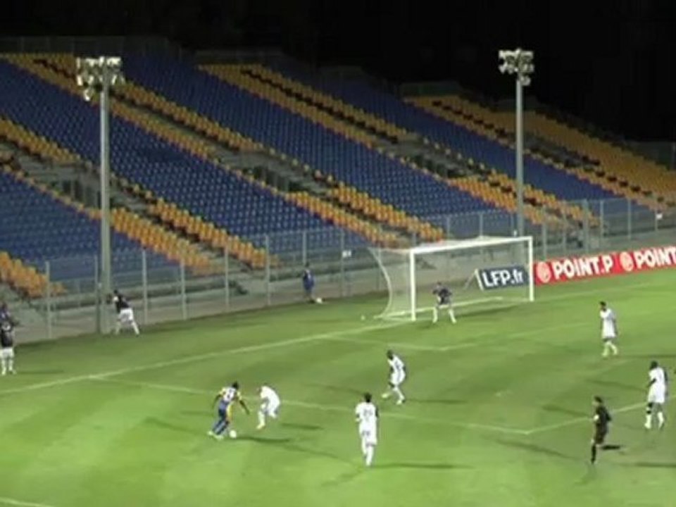 Résumé Arles-Avignon-EAG 1-0  7 AOUT 2012 1er tour