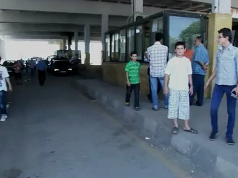 Syria فري برس حلب الحدود التركية المكتب السياسي في اعزاز ينظم العبور على بوابة السلامة 7-8-2012