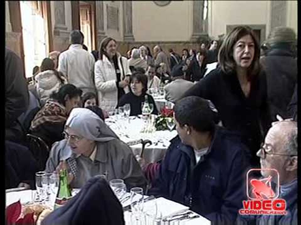 Napoli - Caritas in aiuto dei poveri anche nel mese di Agosto (07.08.12)