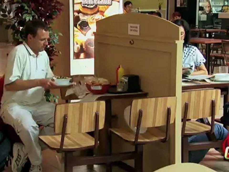 Juste pour rire - Table rétractable