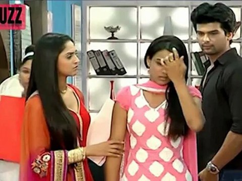 Nidhi's BIRTHDAY SURPRISE for Ashutosh in Kuch Toh Log Kahenge 6th August 2012
