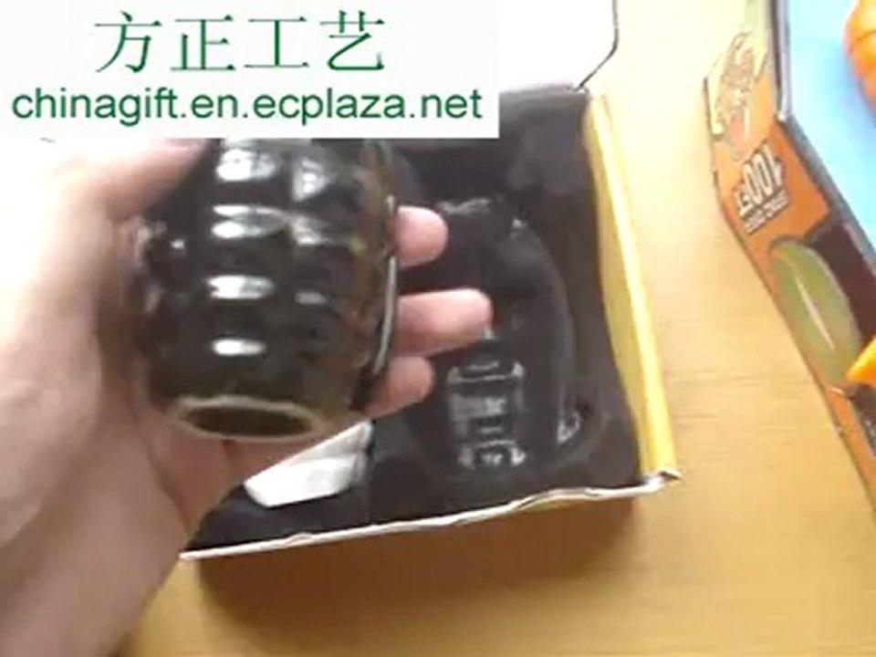 Handgrenade Salt & Pepper Shakers