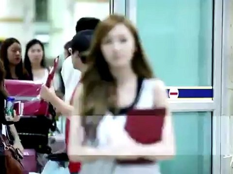 SNSD Jessica @ Gimpo Airport From Japan (Sm Town in Japan)
