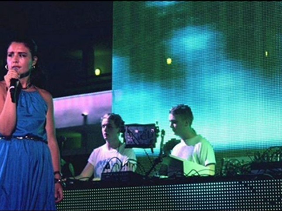 Jessie Ware chats to Sara Cox BBC Radio 1 after Ibiza performance 04-08-2012