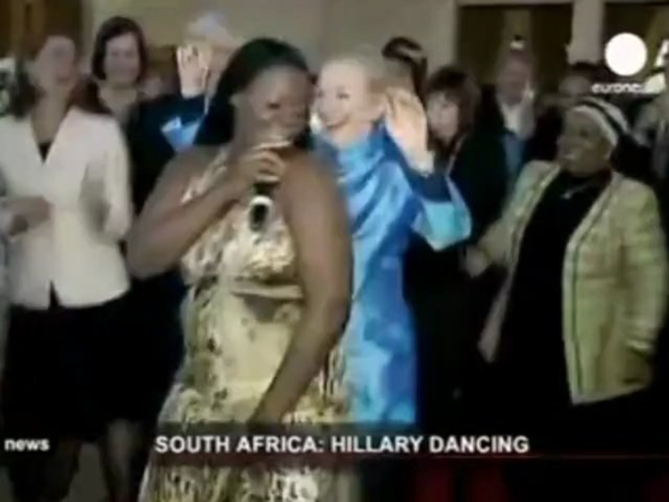 Hillary Clinton, reine du dancefloor à travers le monde