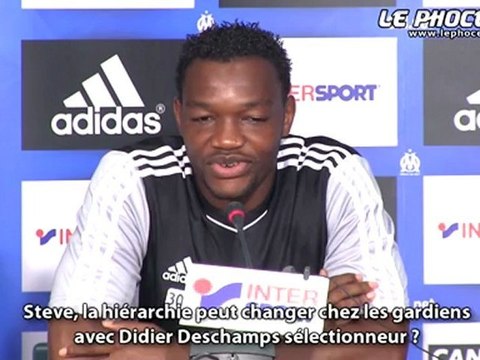 Mandanda veut du changement chez les Bleus