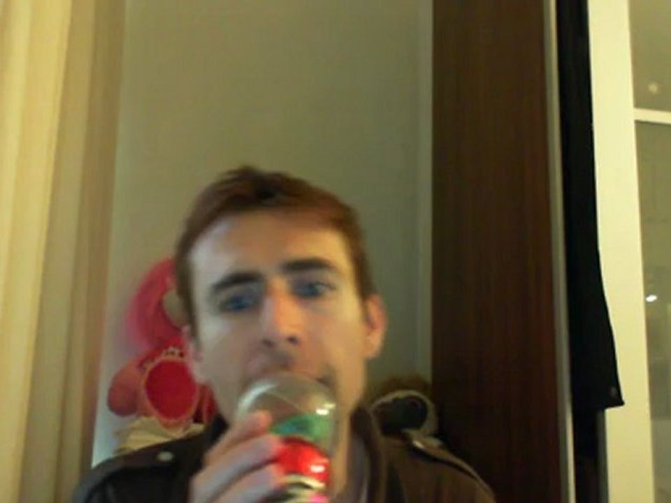 Wiwi égratigne "putains vous m'aurez plus" de Damien Saez