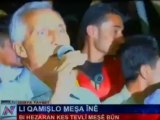 Kamerayên me li Qamişloyê ye.. Şahî û pîrozbahî ye.. Her beşên civak û pêk hatiyên rêxistinan bi hev re meşek li dar xistine, dimeşin, pîroz dikin-20120805-153239_678