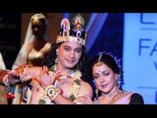 Hema Malini performs as Radha @ Lakmé Fashion Week - Winter/Festive 2012