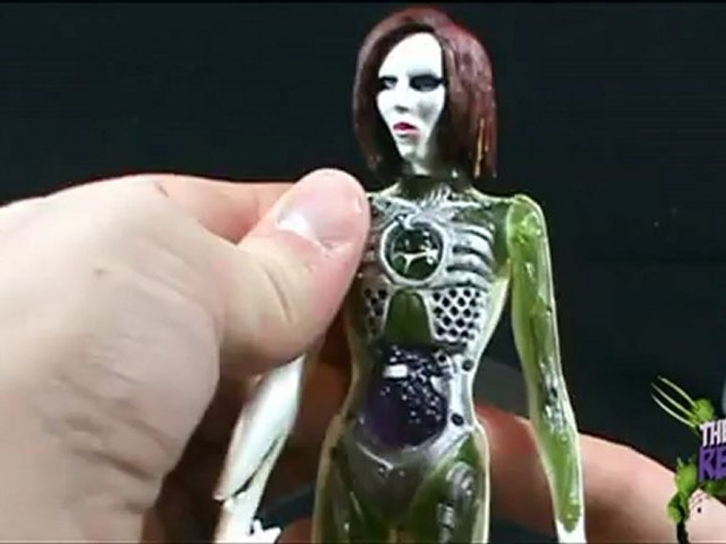 Spooky Spot - Fewture Models Marilyn Manson Mechanical