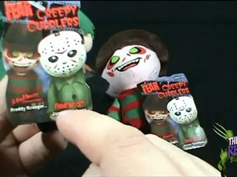Spooky Spot - Mezco Cinema of Fear Creepy Cuddlers Jason Voorhees and Freddy Krueger