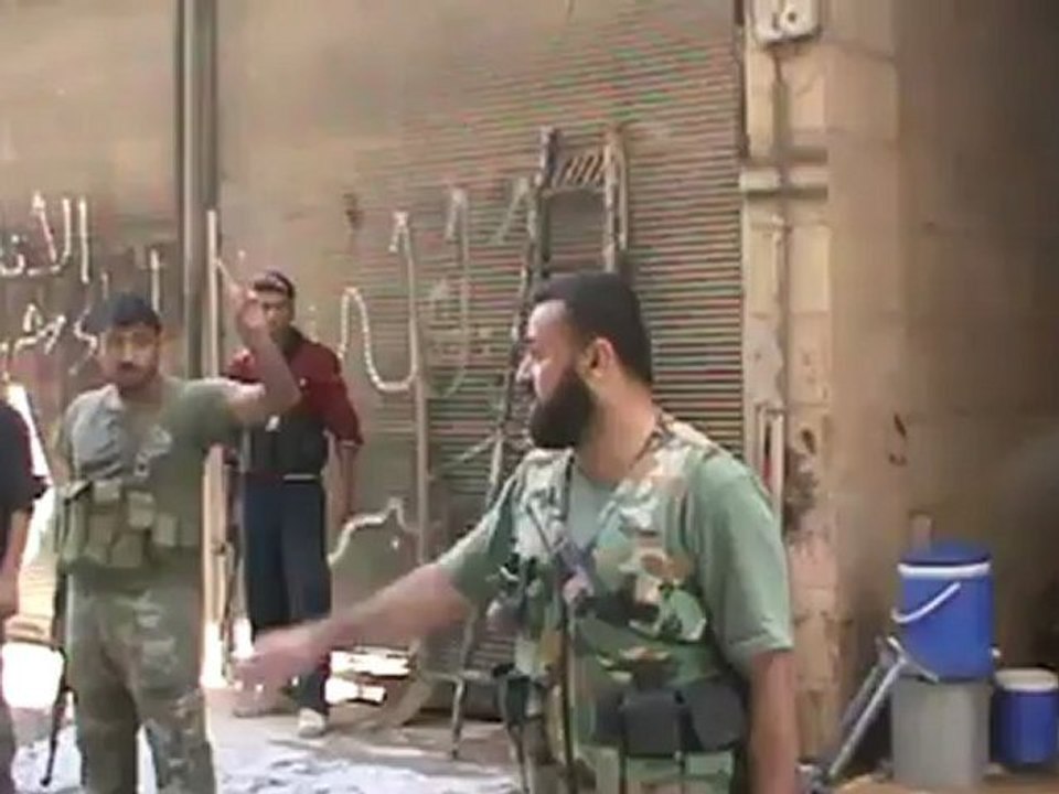 Syria فري برس  حلب صلاح الدين   احد القاده الميدانين يكذب الاعلام السوري من الدخول لصلاح الدين 9 8 2012