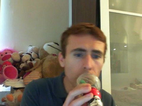 Wiwi égratigne mourir entre ses lèvres de Nicolas Edel