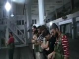 Syria فري برس ادلب    جانب  من  معارك  كتيبة فجر الاسلام     استراحة محارب    اداء  الصلاة  جماعة في احد المساجد