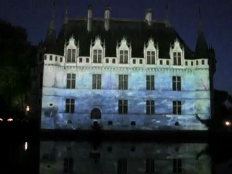 Spectacle nocturne Le Miroir enchanté au Château d'Azay-le-Rideau, son et lumière