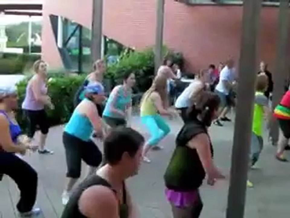 Zumba à l'île verte, à Hirson