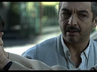 Η ΑΓΕΛΑΔΑ ΠΟΥ ΕΠΕΣΕ ΑΠΟ ΤΟΝ ΟΥΡΑΝΟ (UN CUENTO CHINO) - OFFICIAL TRAILER