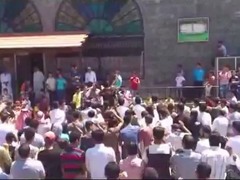 Syria فري برس درعا ابطع سند حوران - جمعة سلحونا بمضادات الطيران 10-8-2012 ج2
