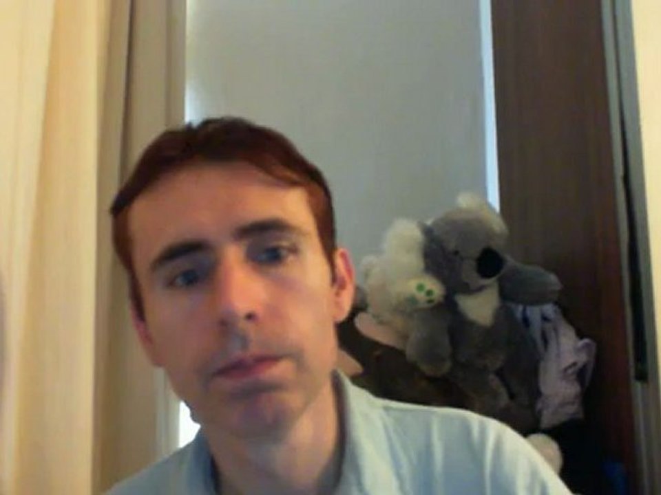 Wiwi égratigne "hôtel des voyageurs" de Serge Reggiani