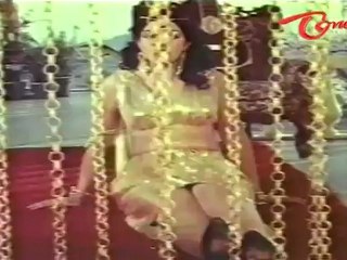 Vajrayudham Songs - Aa Bugga Meeda - Sridevi - Krishna