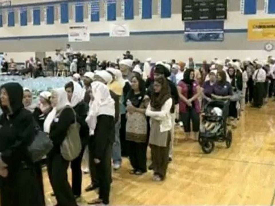 Thousands mourn Sikh victims